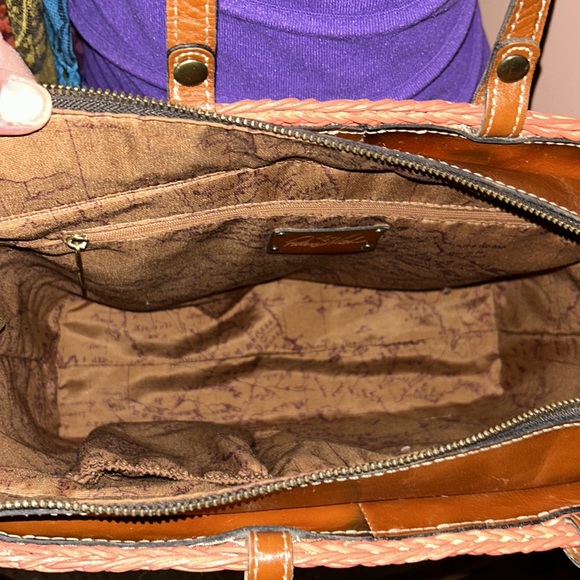 Like new Just in time for warmer weather, the Talara Tote - Picture 5 of 7